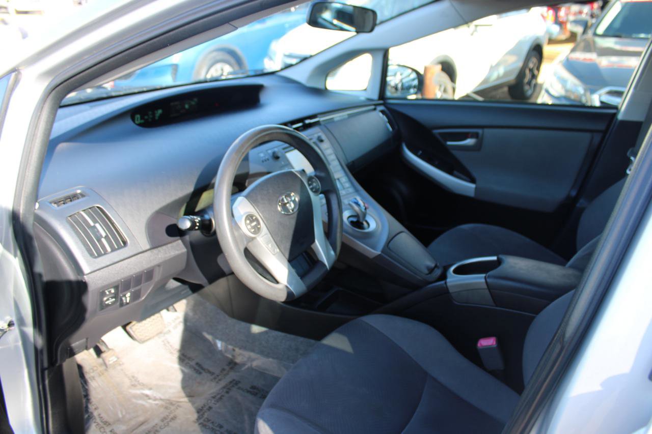 Used 2012 Toyota Prius Two image 12