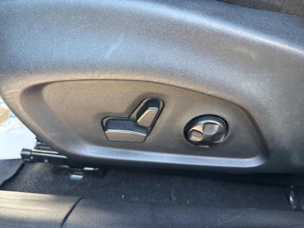 Used 2018 Jeep Compass Latitude w/ Popular Equipment Group image 8