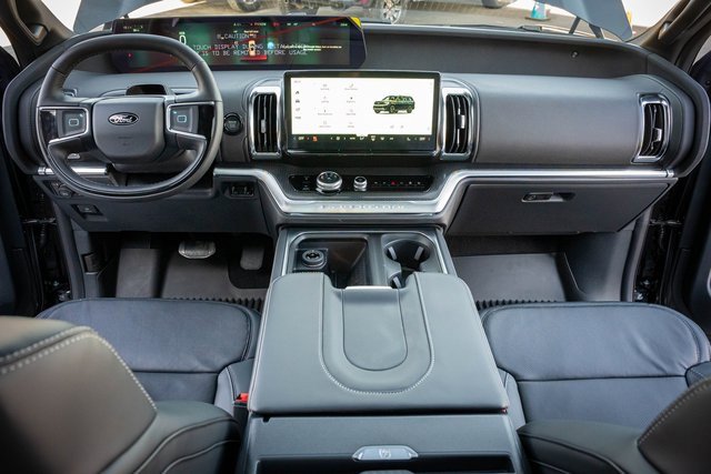 New 2025 Ford Expedition Max Platinum image 32