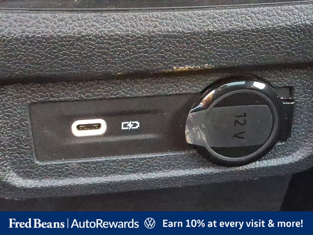 Certified 2023 Volkswagen Tiguan SE w/ Panoramic Sunroof Package FWD image 15