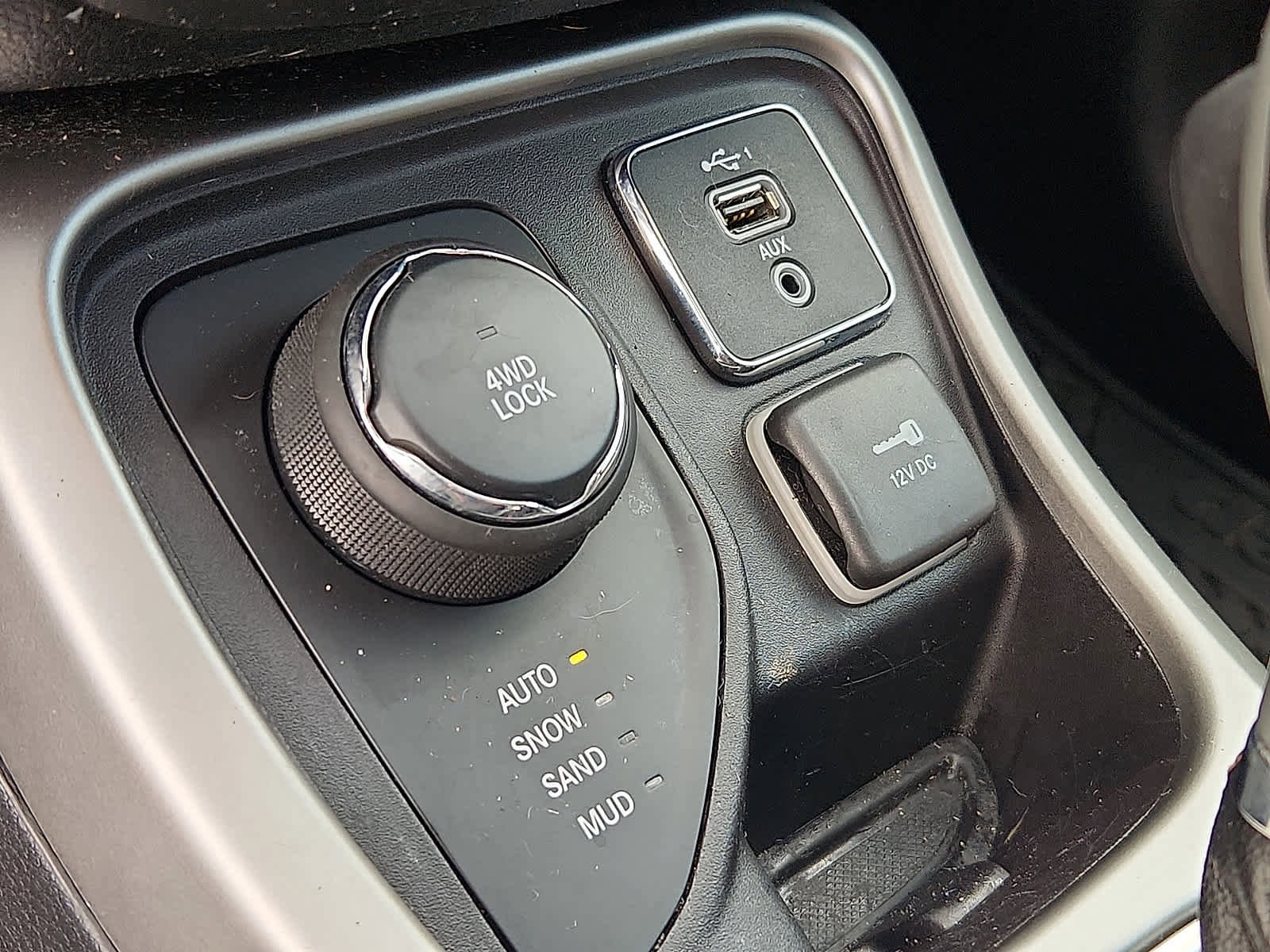 Used 2019 Jeep Compass Latitude w/ Popular Equipment Group image 26