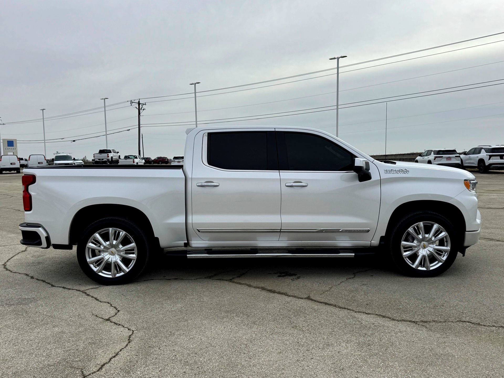 Used 2023 Chevrolet Silverado 1500 High Country w/ High Country Premium Package image 5
