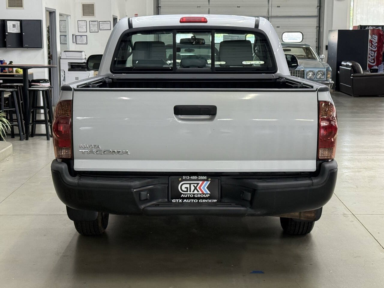 Used 2012 Toyota Tacoma 2WD Regular Cab image 3