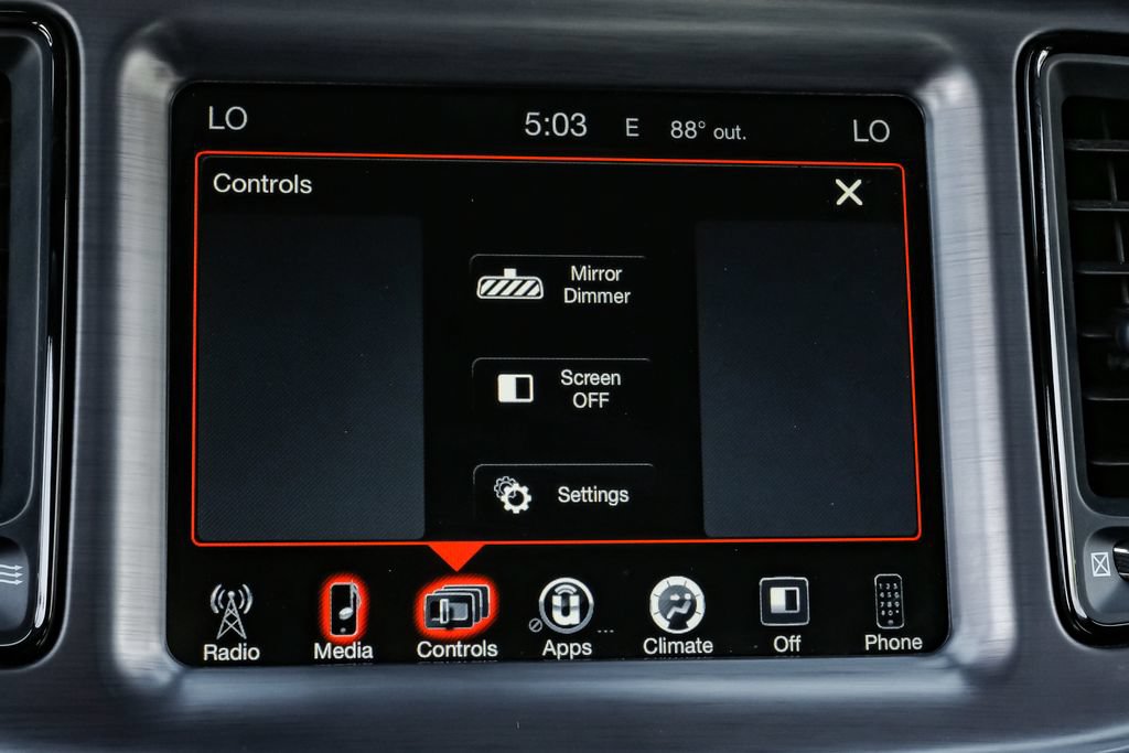 Used 2016 Dodge Challenger R/T Scat Pack RWD image 29
