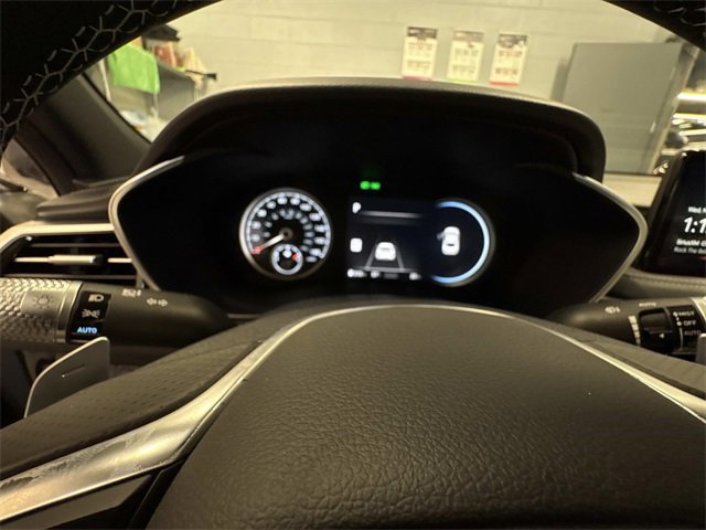 Used 2025 Genesis G70 3.3T Advanced image 9