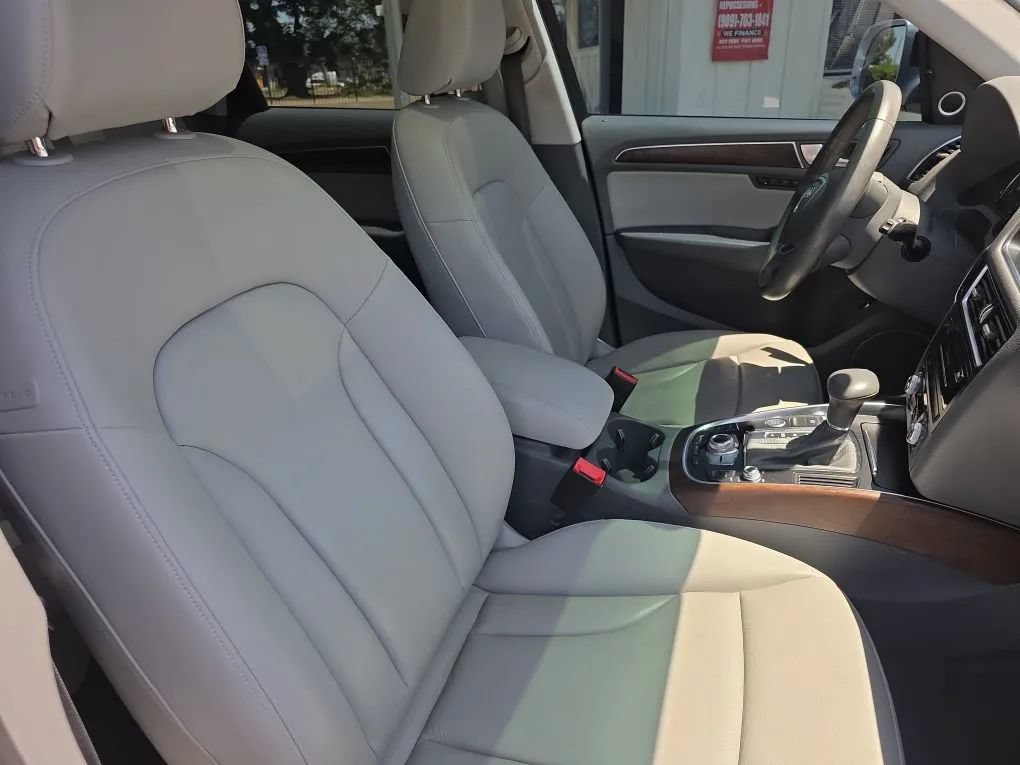 Used 2016 Audi Q5 2.0T Premium Plus w/ Technology Package AWD/4WD image 6