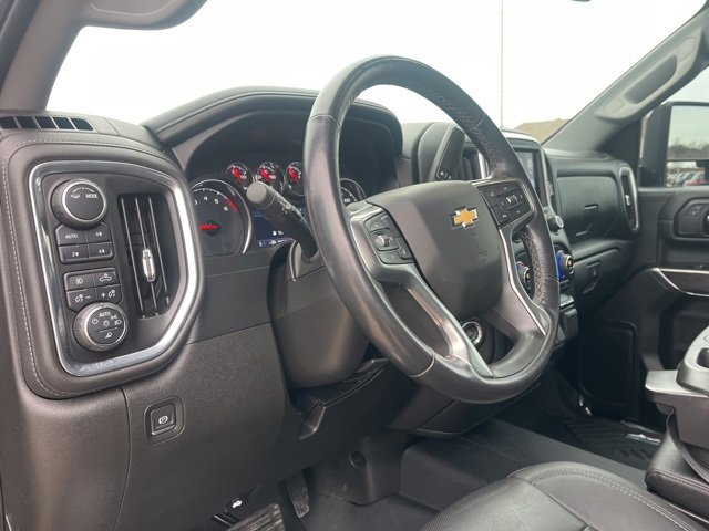 Used 2022 Chevrolet Silverado 3500 LTZ image 21
