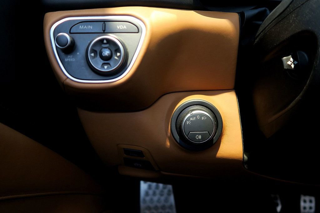 Used 2016 Ferrari California T RWD image 22