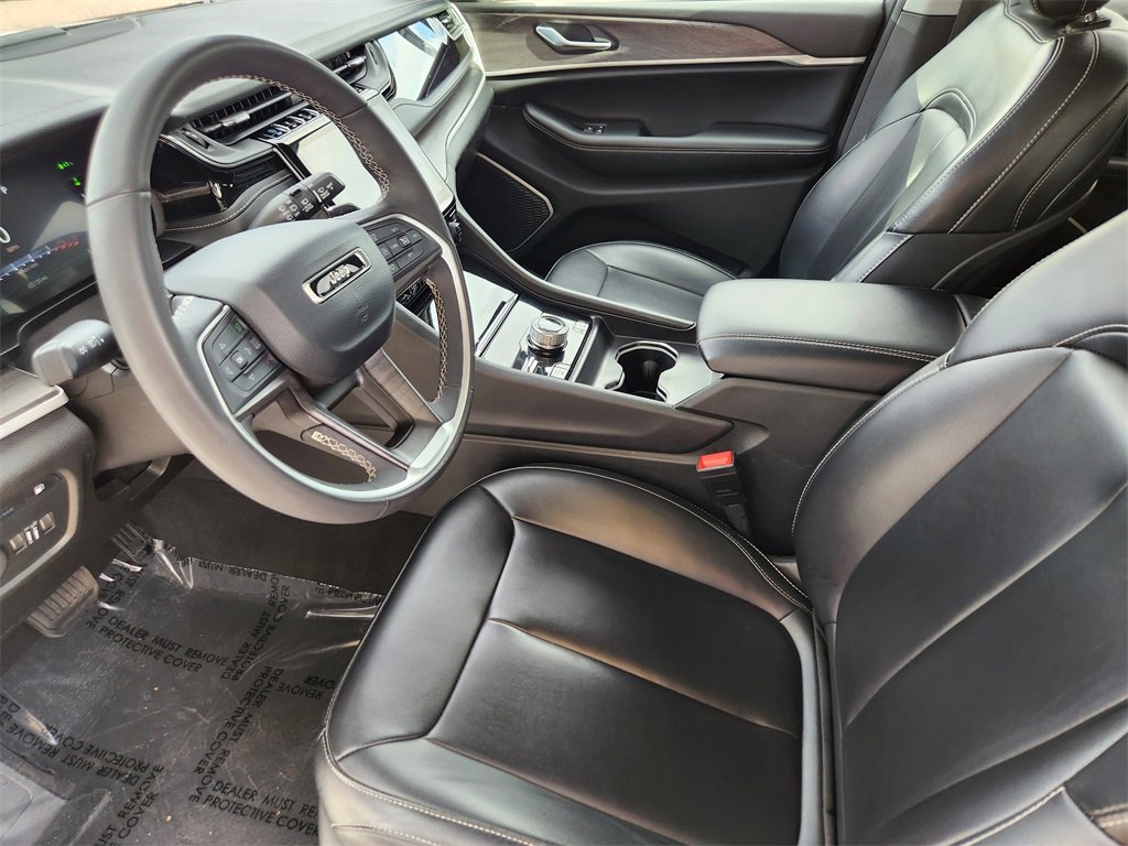 Used 2024 Jeep Grand Cherokee Limited 4xe image 6