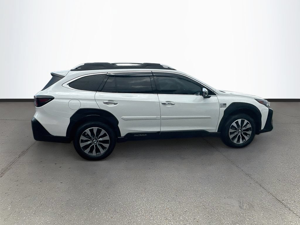 Used 2025 Subaru Outback Touring XT AWD/4WD image 8