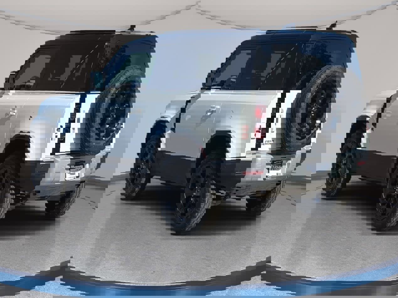 Certified 2025 Land Rover Defender 90 S image 7