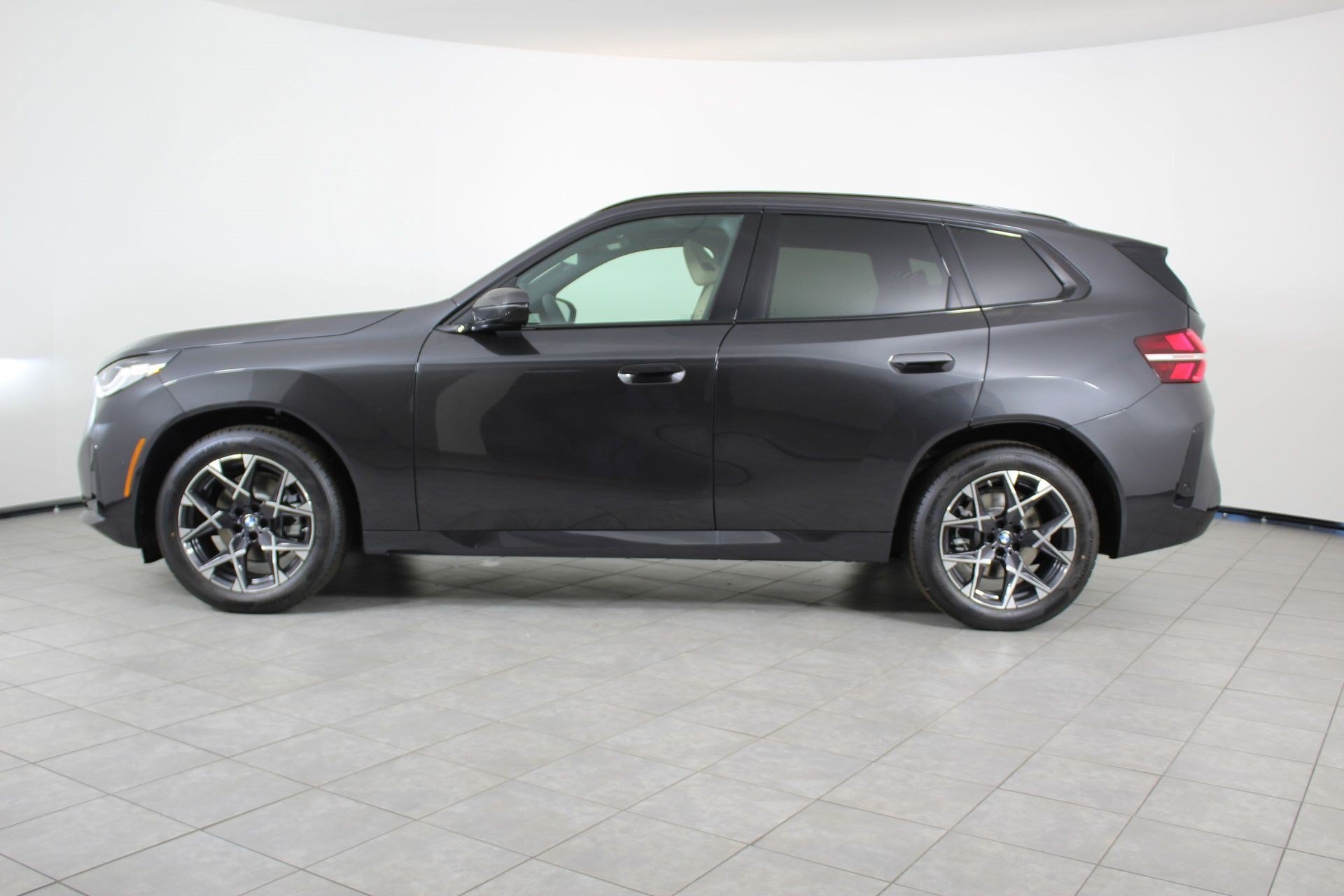 Used 2026 BMW X3 xDrive30i w/ M Sport Package AWD/4WD image 2