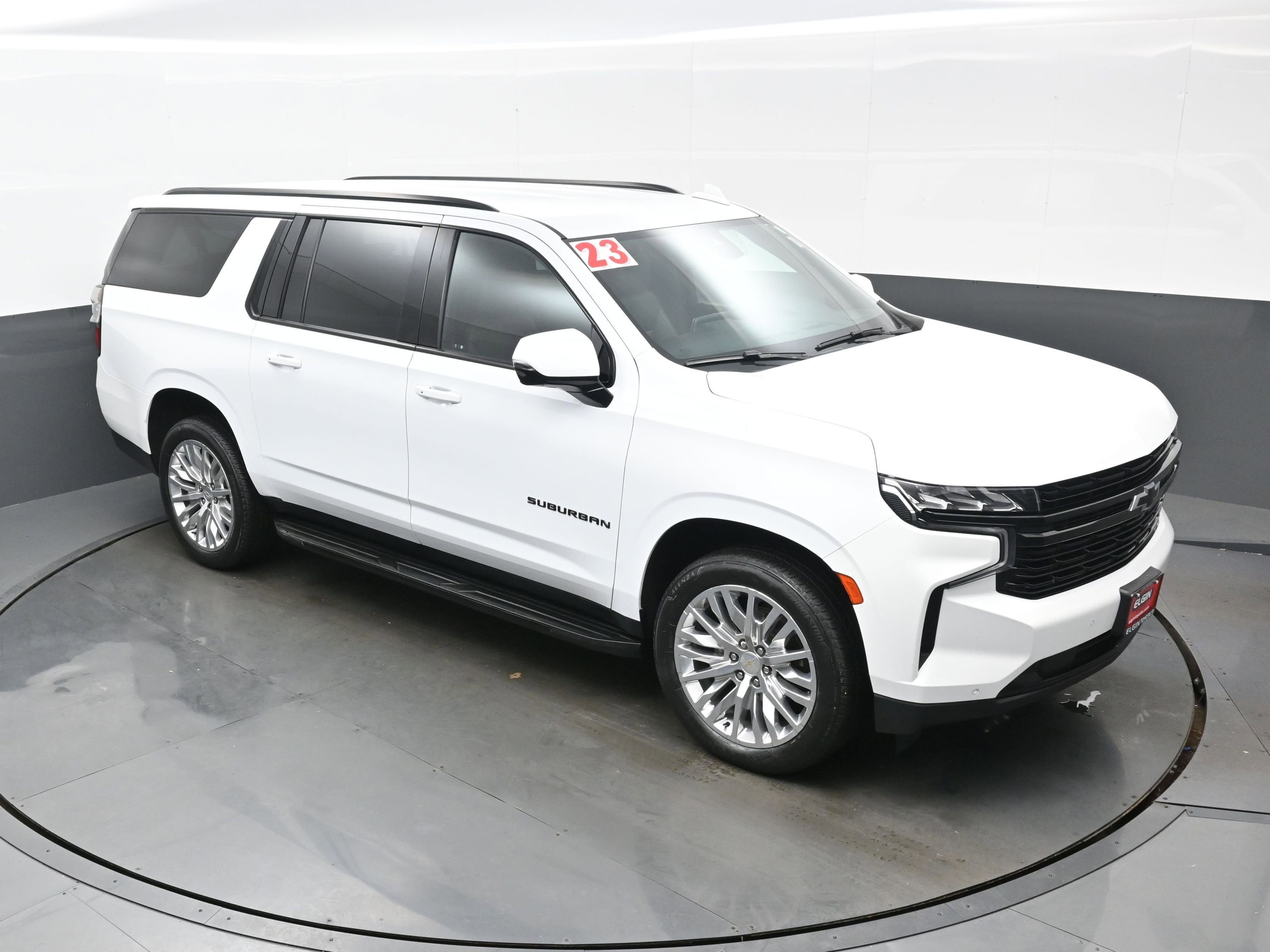 Used 2023 Chevrolet Suburban RST w/ Luxury Package image 36