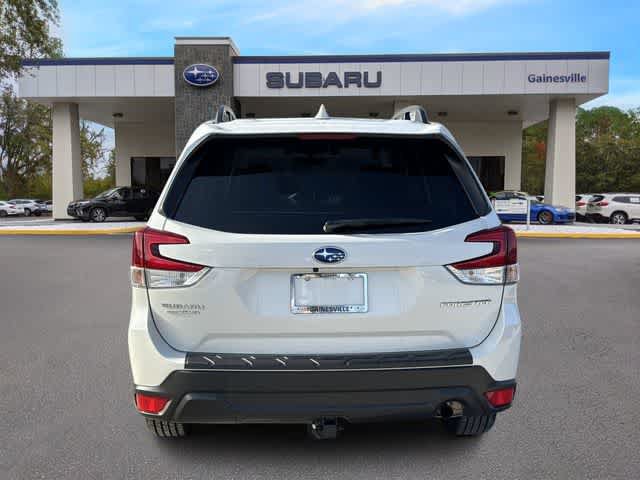 Used 2019 Subaru Forester Premium AWD/4WD image 4