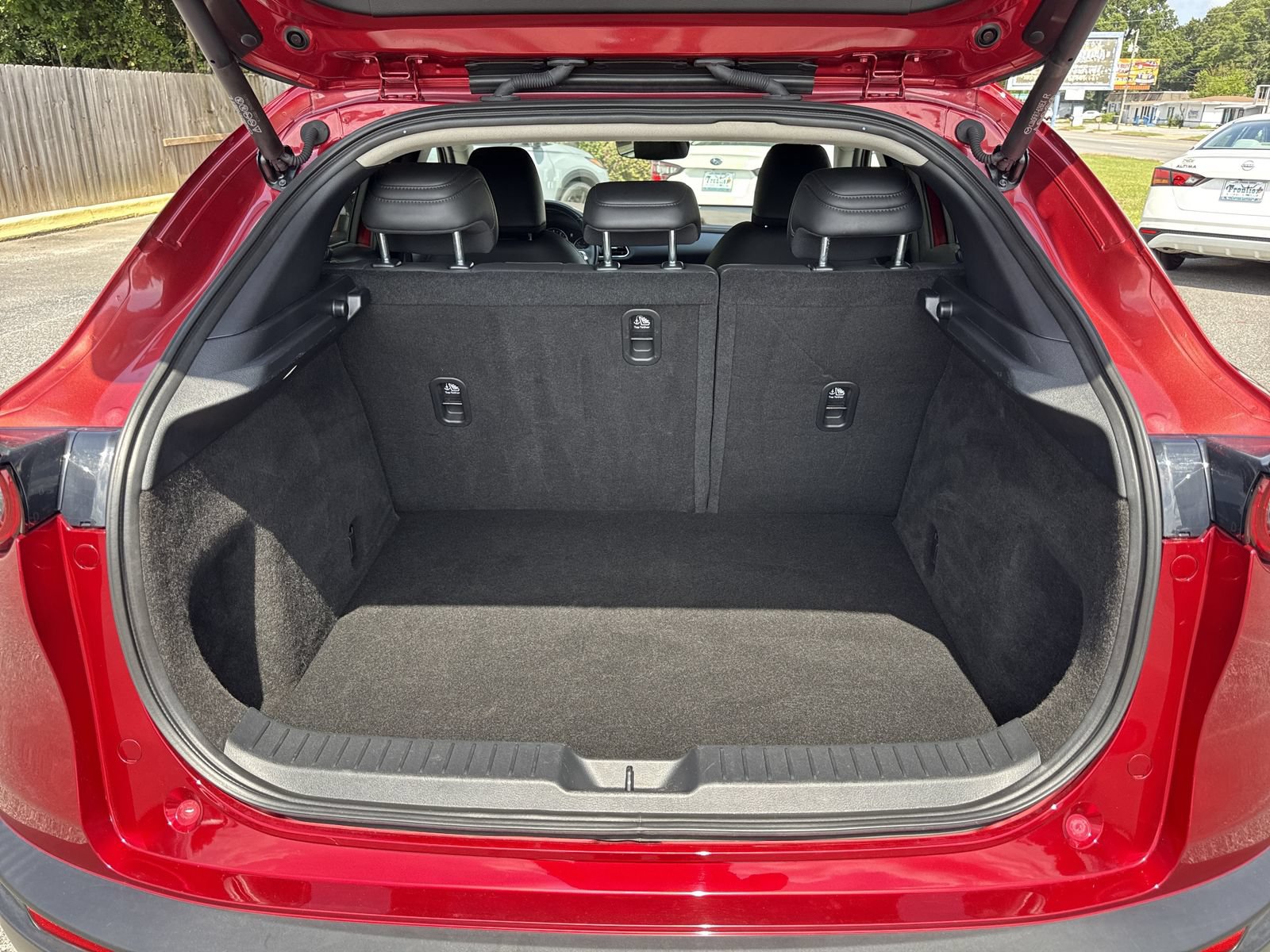 Used 2023 MAZDA CX-30 AWD 2.5 S w/ Premium Package image 30