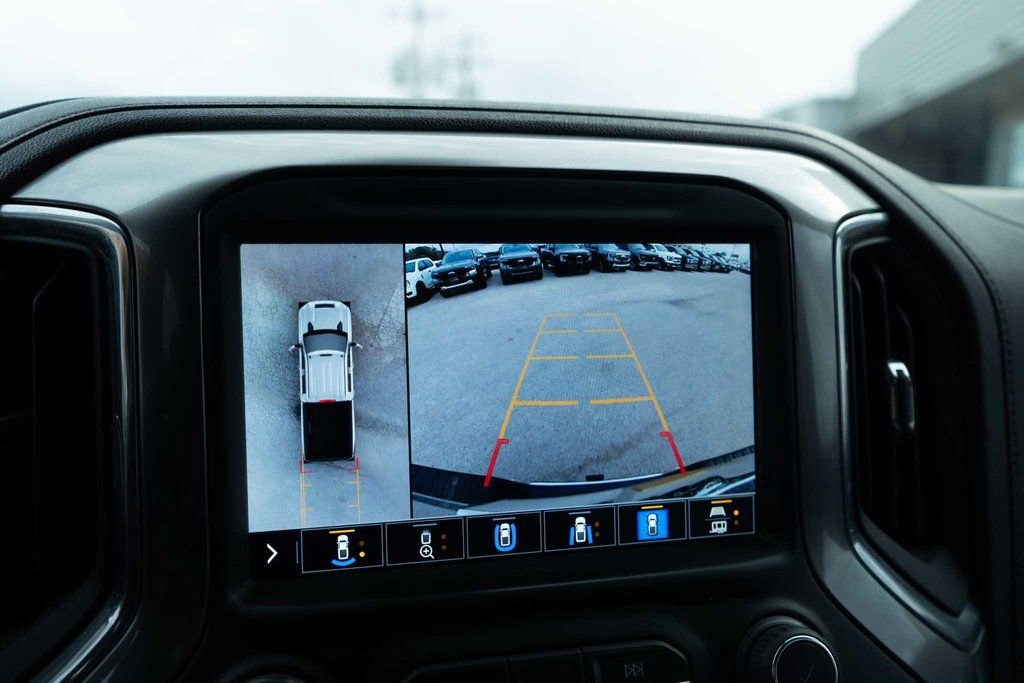 Used 2023 Chevrolet Silverado 3500 LTZ w/ LTZ Texas Edition image 22