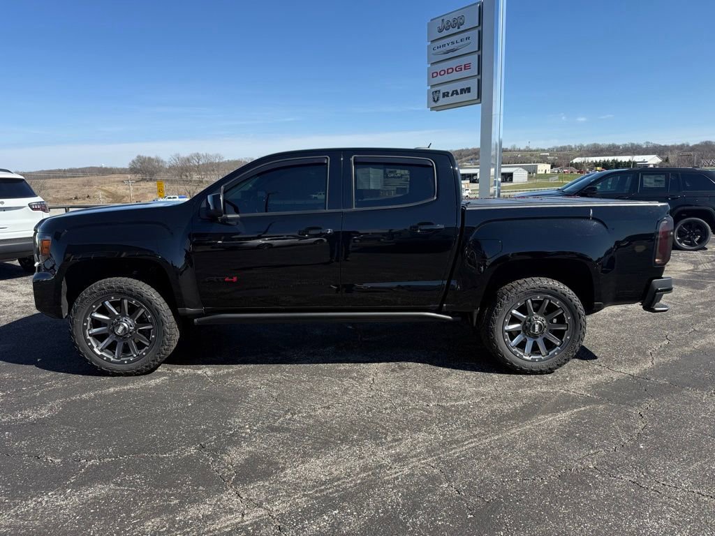 Used 2022 GMC Canyon AT4 image 1