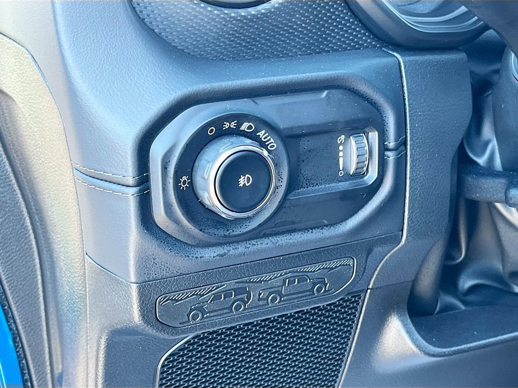 Used 2026 Jeep Wrangler Unlimited Rubicon w/ Safety Group AWD/4WD image 10