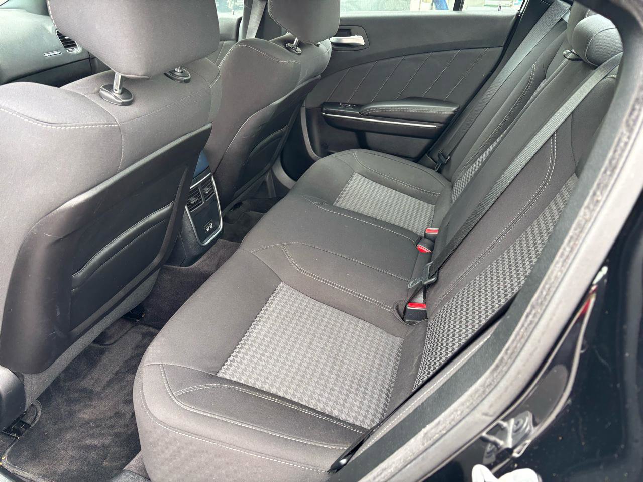 Used 2018 Dodge Charger R/T RWD image 11