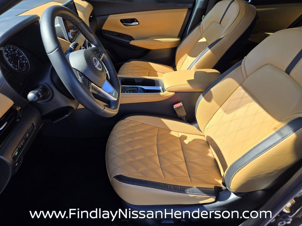 Used 2025 Nissan Sentra SV w/ SV Premium Package image 10