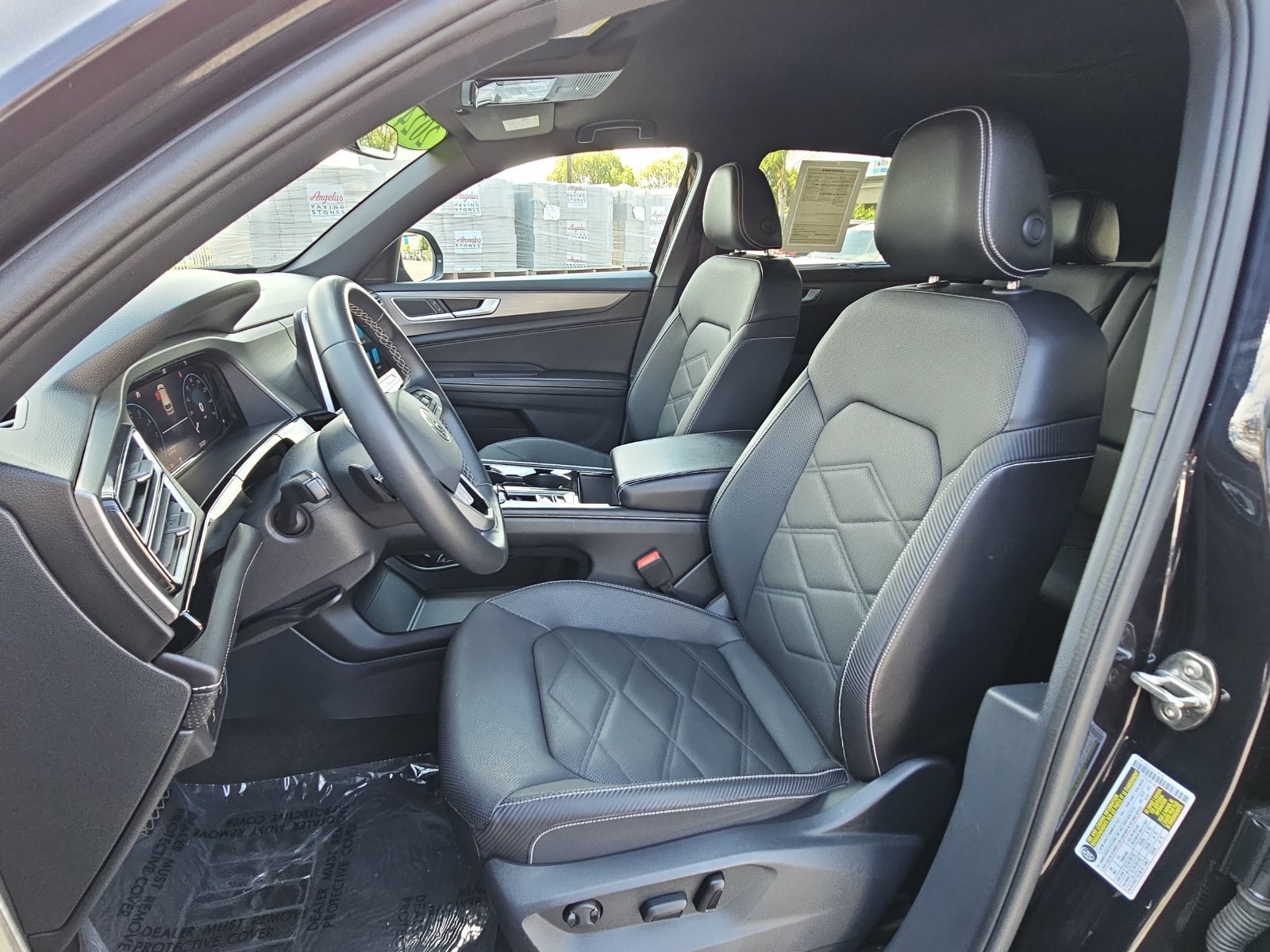 Used 2024 Volkswagen Atlas Cross Sport SE AWD/4WD image 15