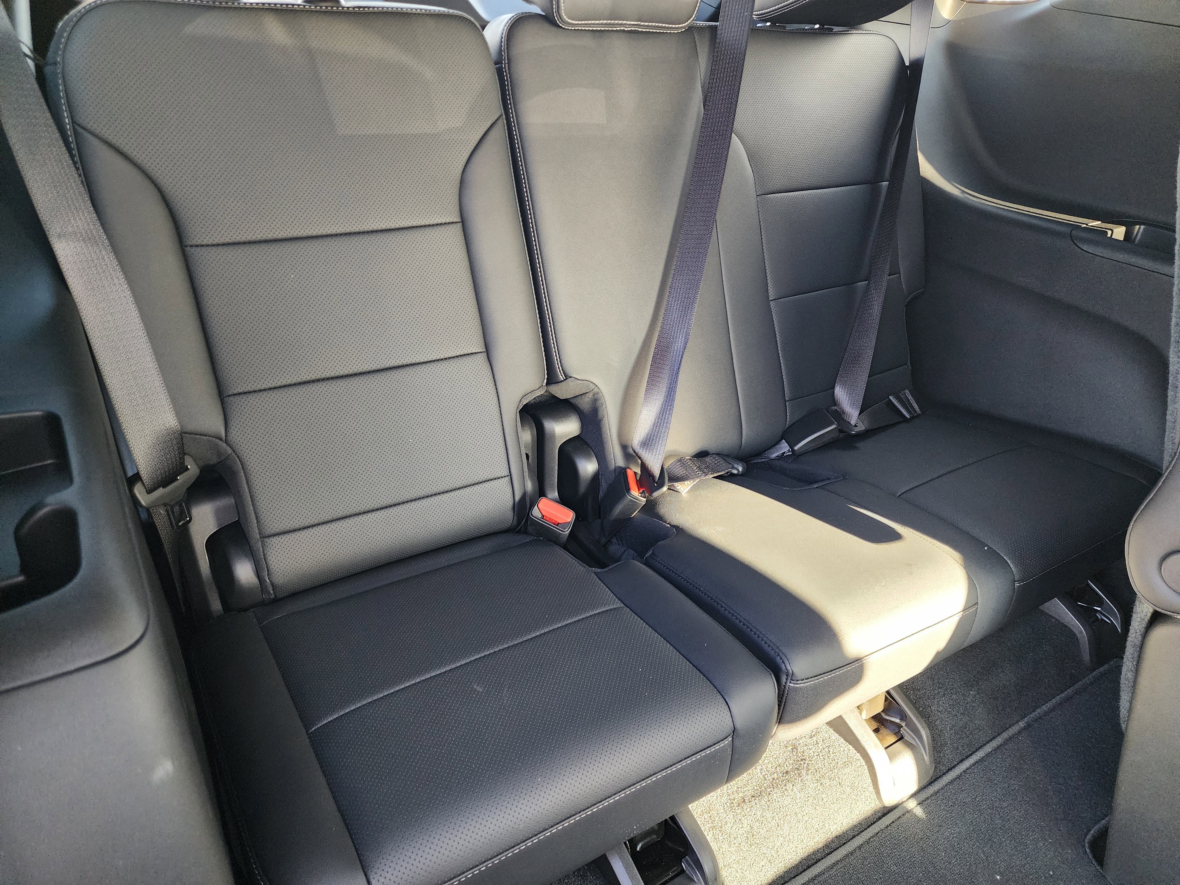 Used 2026 Chevrolet Traverse LT image 14