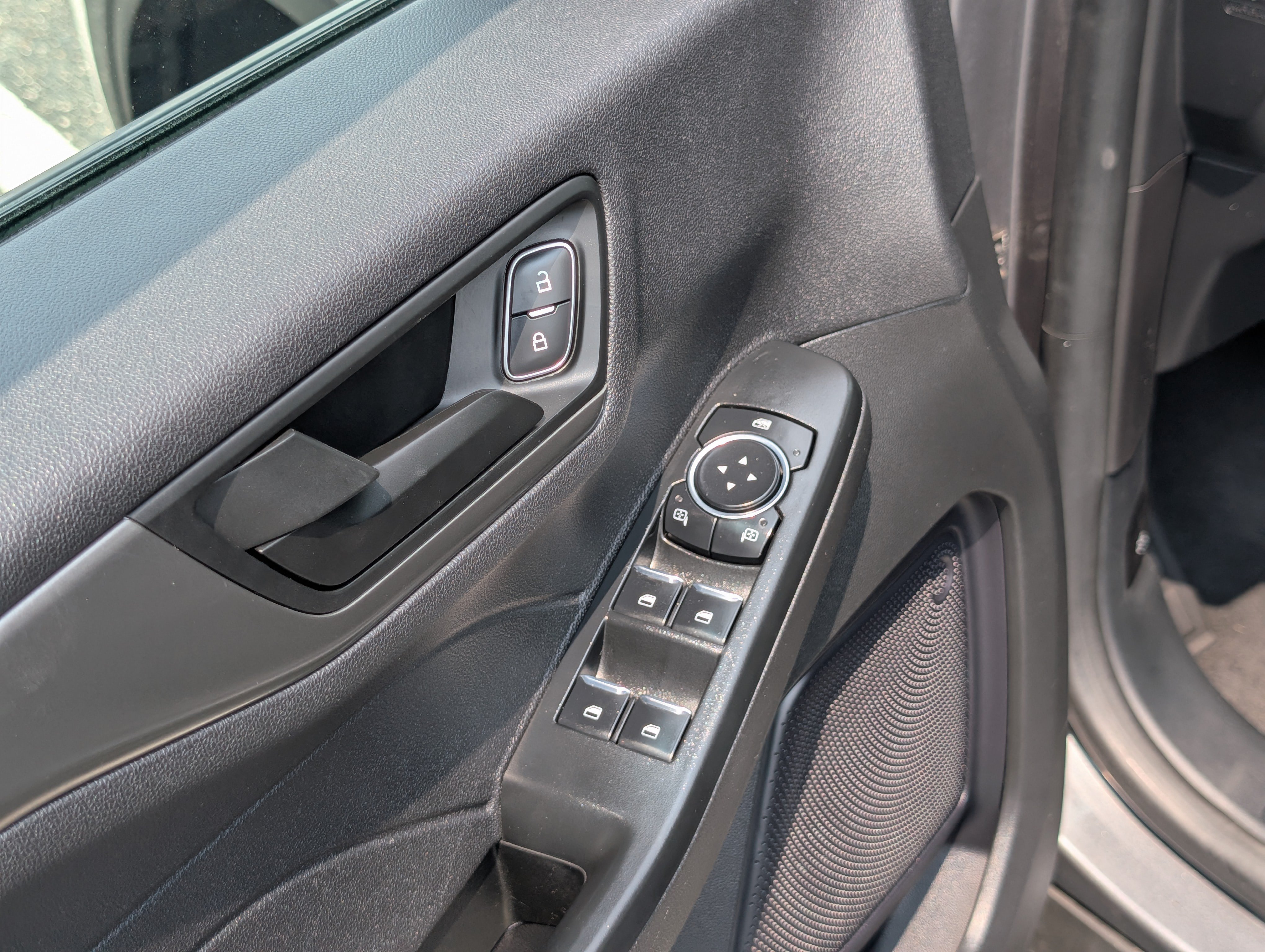 Certified 2024 Ford Escape Active AWD/4WD image 18