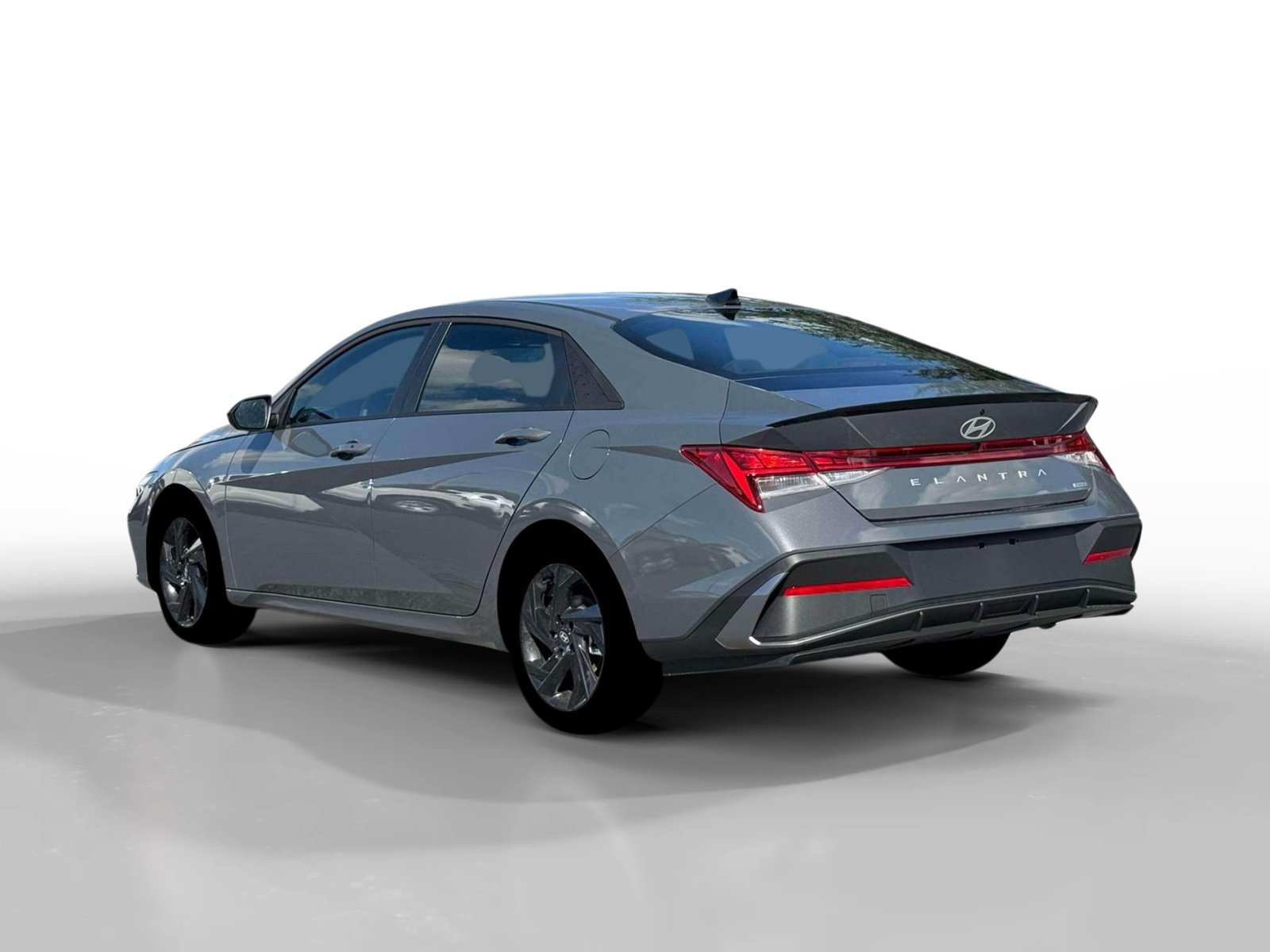 New 2026 Hyundai Elantra SEL FWD image 4
