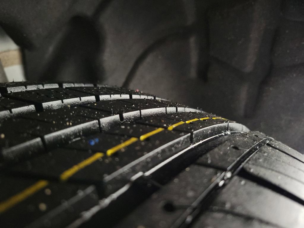 Used 2022 Volvo XC60 B5 Momentum image 11