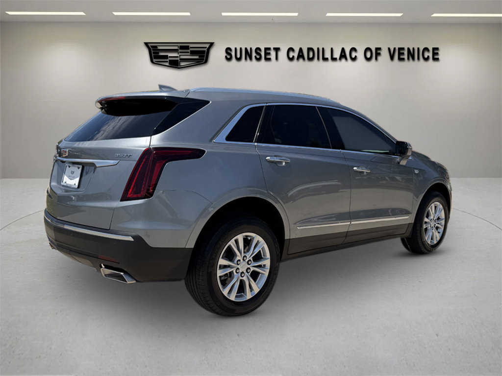 Used 2024 Cadillac XT5 Luxury FWD image 3