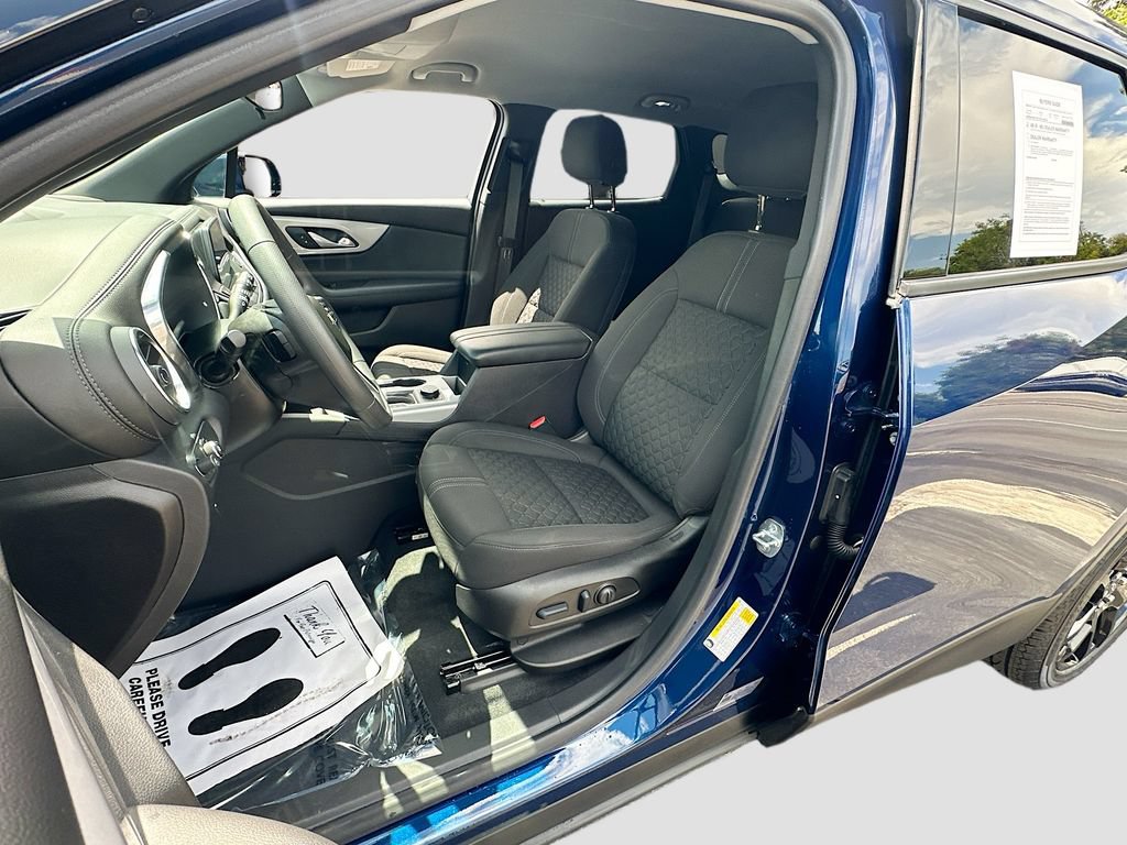 Used 2022 Chevrolet Blazer LT FWD image 19