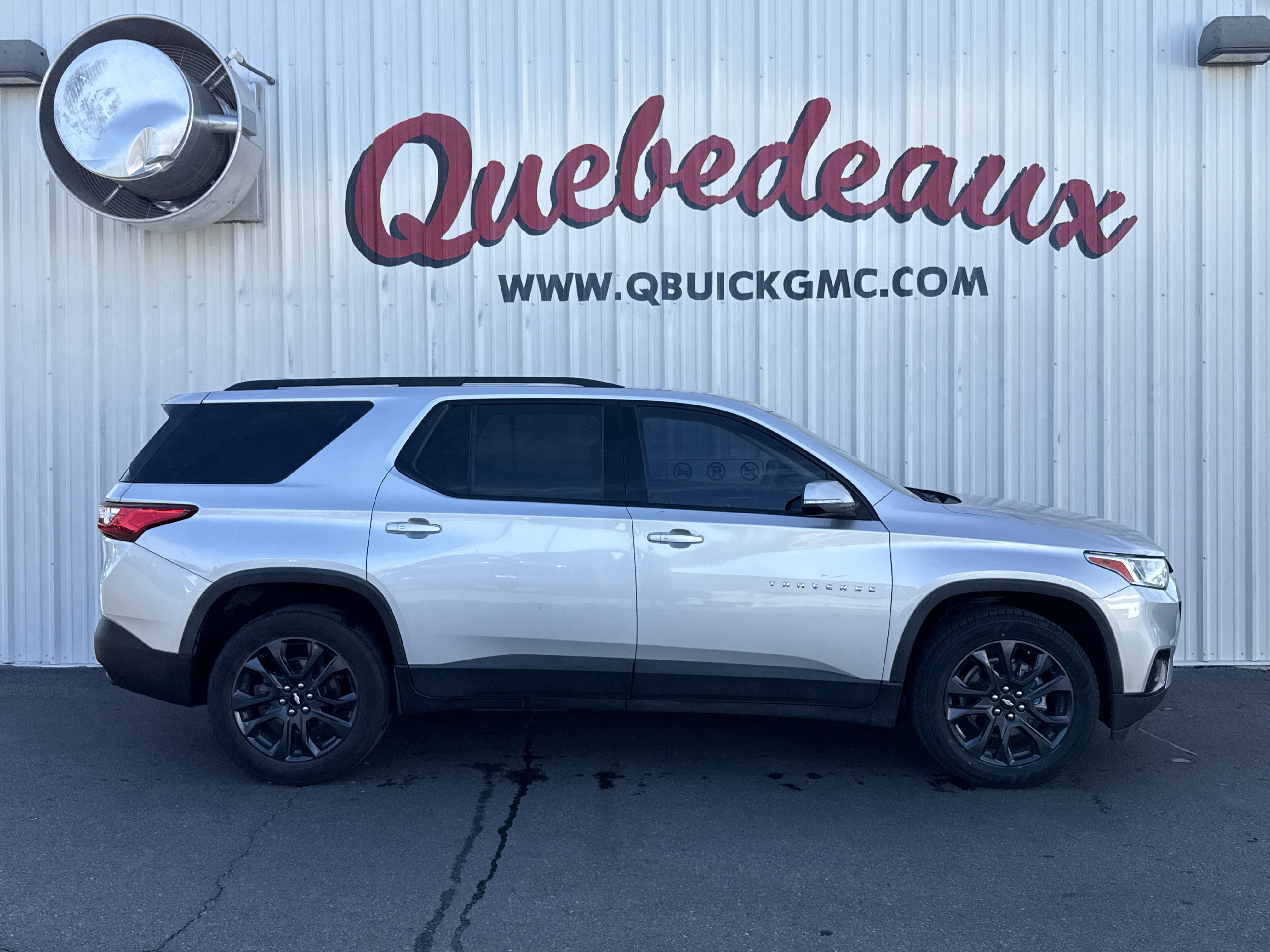 Used 2021 Chevrolet Traverse RS image 28