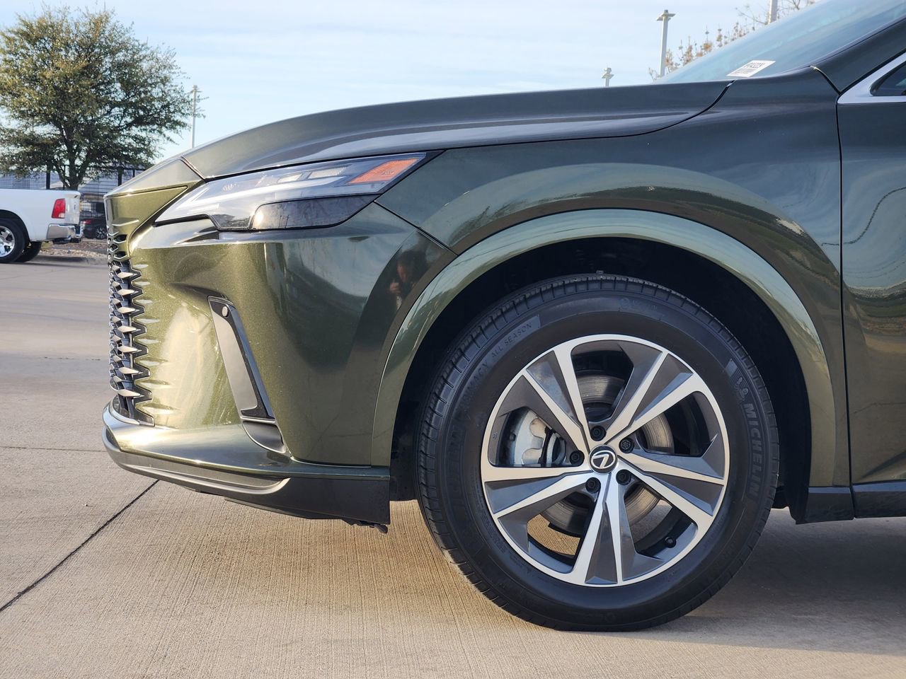 Used 2024 Lexus RX 350 Premium w/ Accessory Package (Z1) image 8