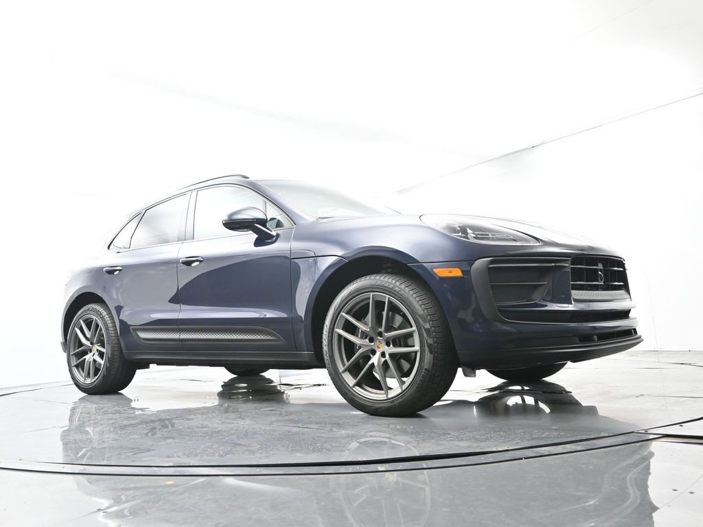 Certified 2023 Porsche Macan Turbo AWD/4WD image 51