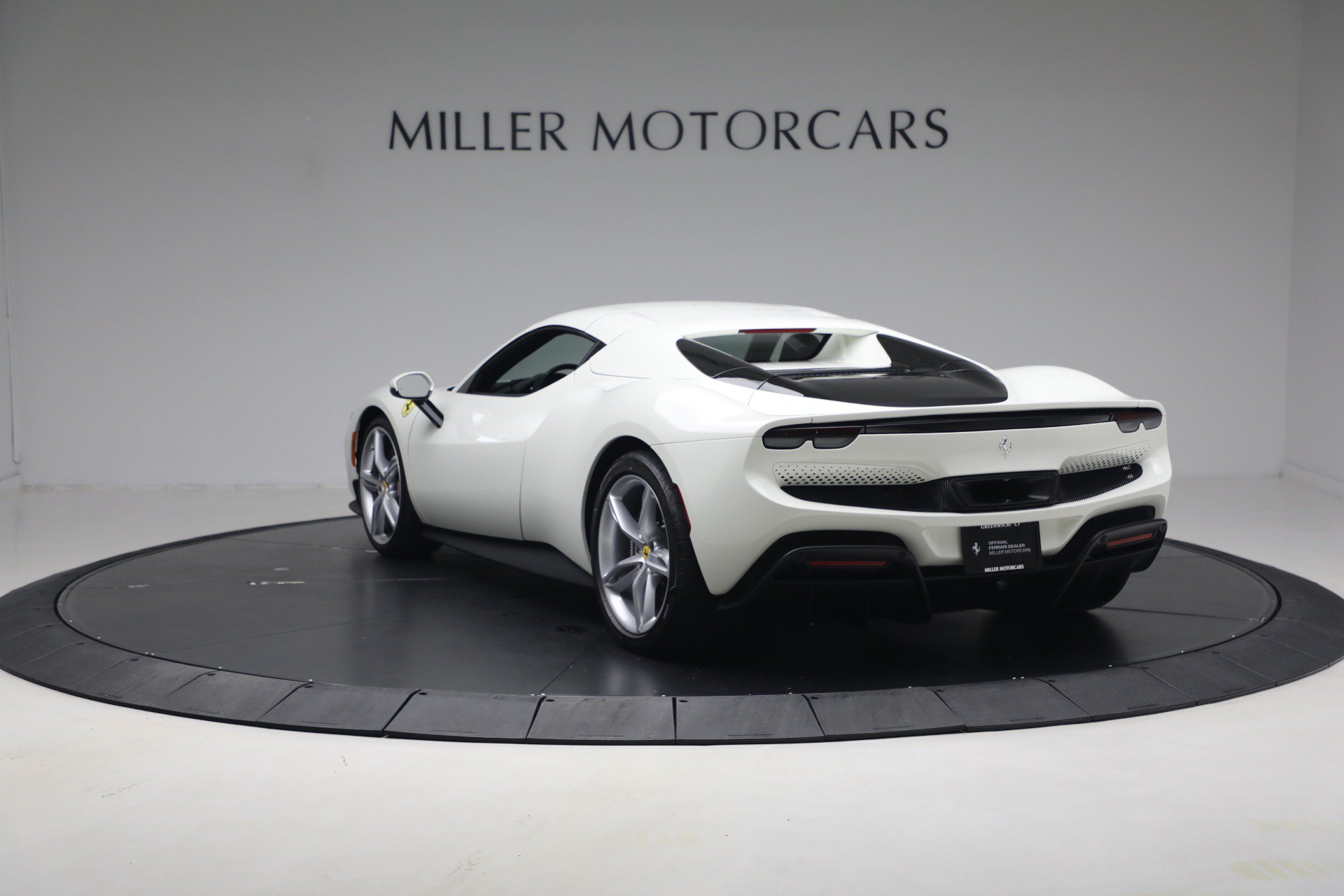 Used 2025 Ferrari 296 GTS RWD image 25