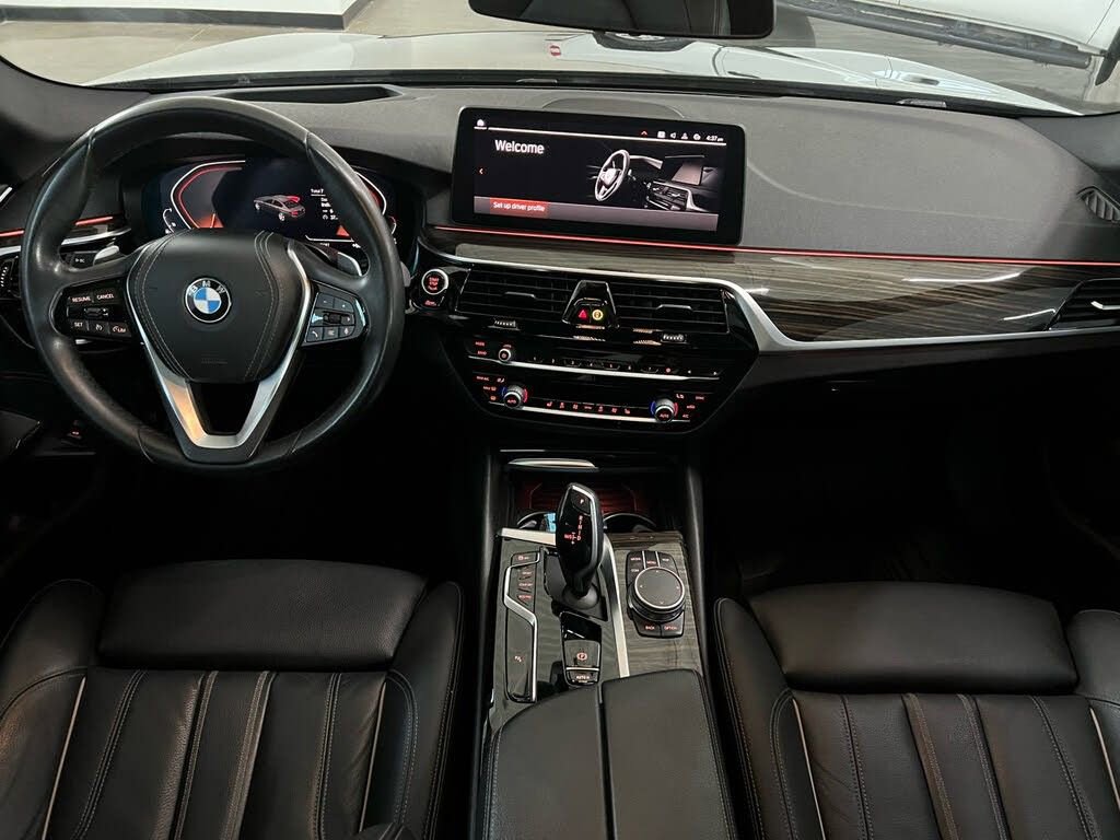 Used 2022 BMW 530i w/ M Sport Package RWD image 21