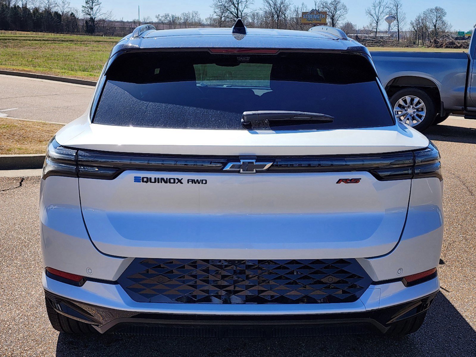 New 2025 Chevrolet Equinox EV RS image 4