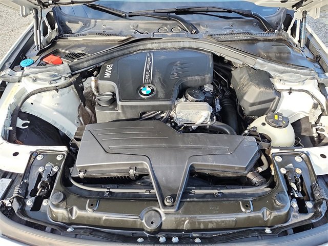 Used 2018 BMW 320i xDrive Sedan image 16