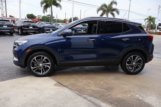 Used 2022 Buick Encore GX Essence FWD image 5