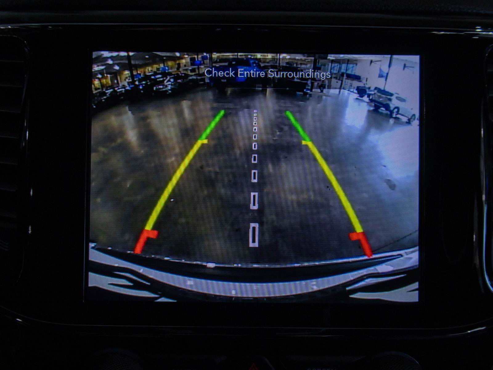 Used 2022 Jeep Grand Cherokee Limited image 7