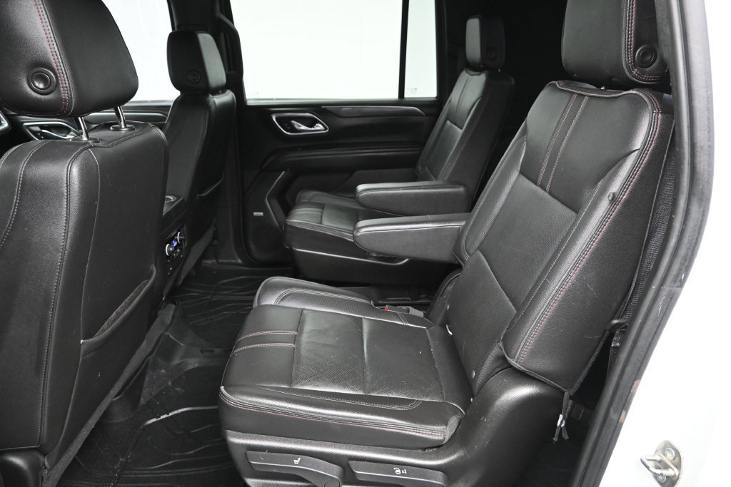 Used 2021 Chevrolet Suburban RST w/ Luxury Package AWD/4WD image 31