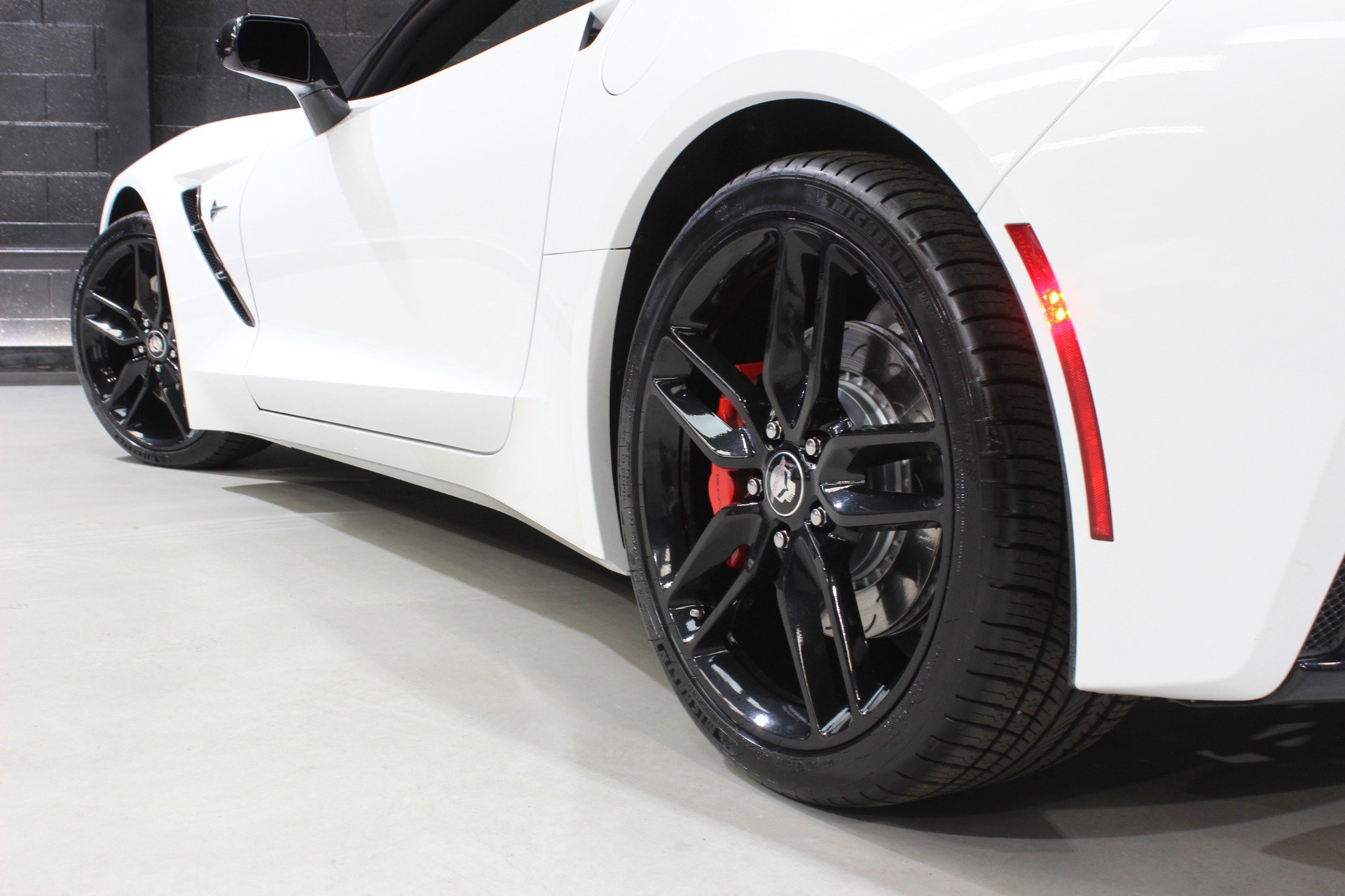 Used 2016 Chevrolet Corvette Stingray Coupe w/ 2LT Preferred Equipment Group RWD image 27