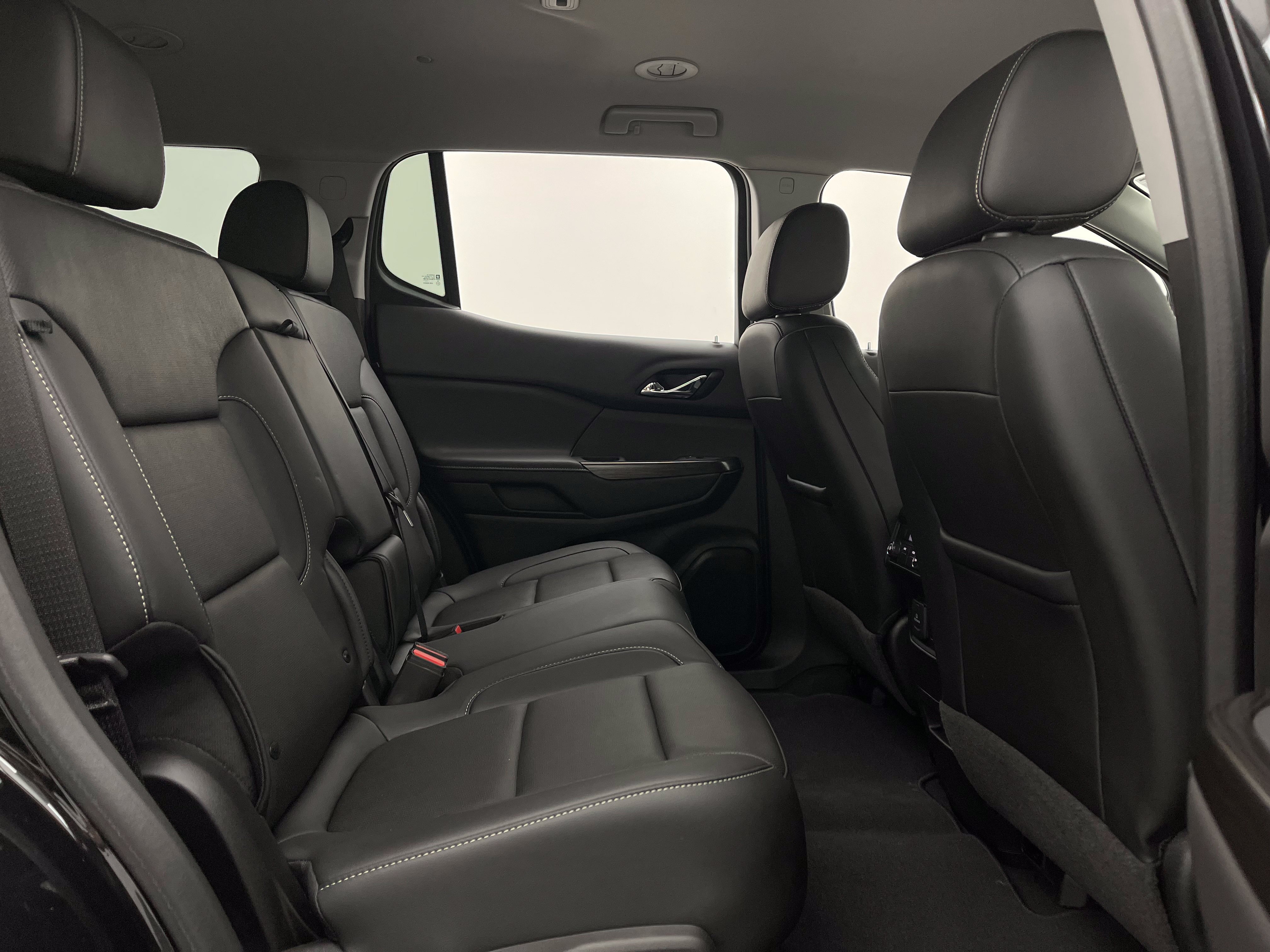 Used 2023 GMC Acadia SLT FWD image 35