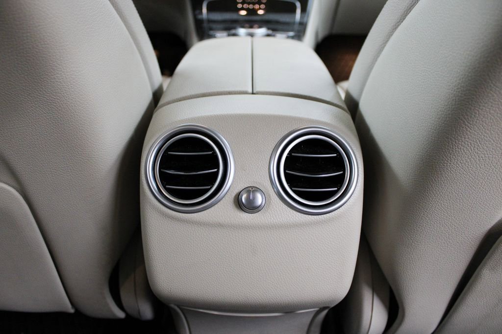 Used 2019 Mercedes-Benz GLC 300 4MATIC image 22