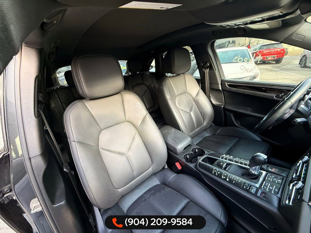 Used 2020 Porsche Macan image 20