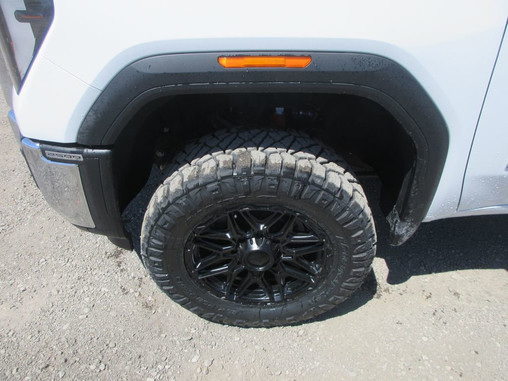 New 2026 GMC Sierra 2500 SLE AWD/4WD image 14