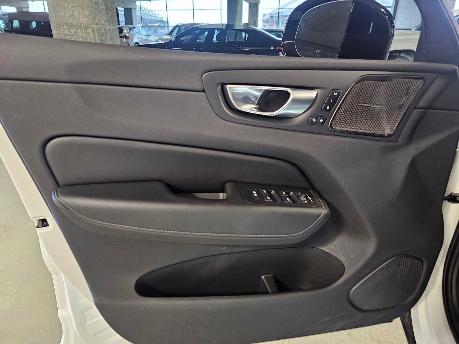 Used 2024 Volvo XC60 B5 Ultimate w/ Protection Package Premier image 26