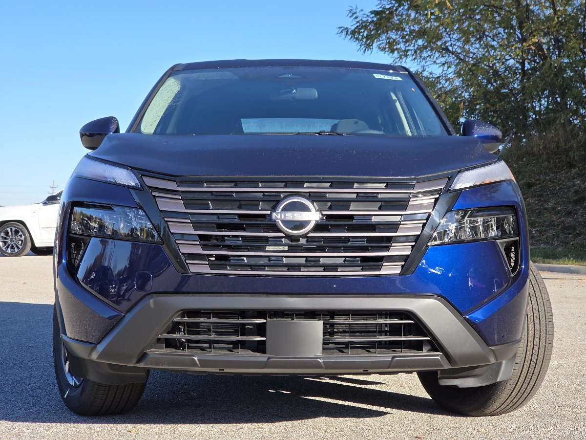 New 2027 Nissan Rogue SV w/ Cold Weather Package AWD/4WD image 13