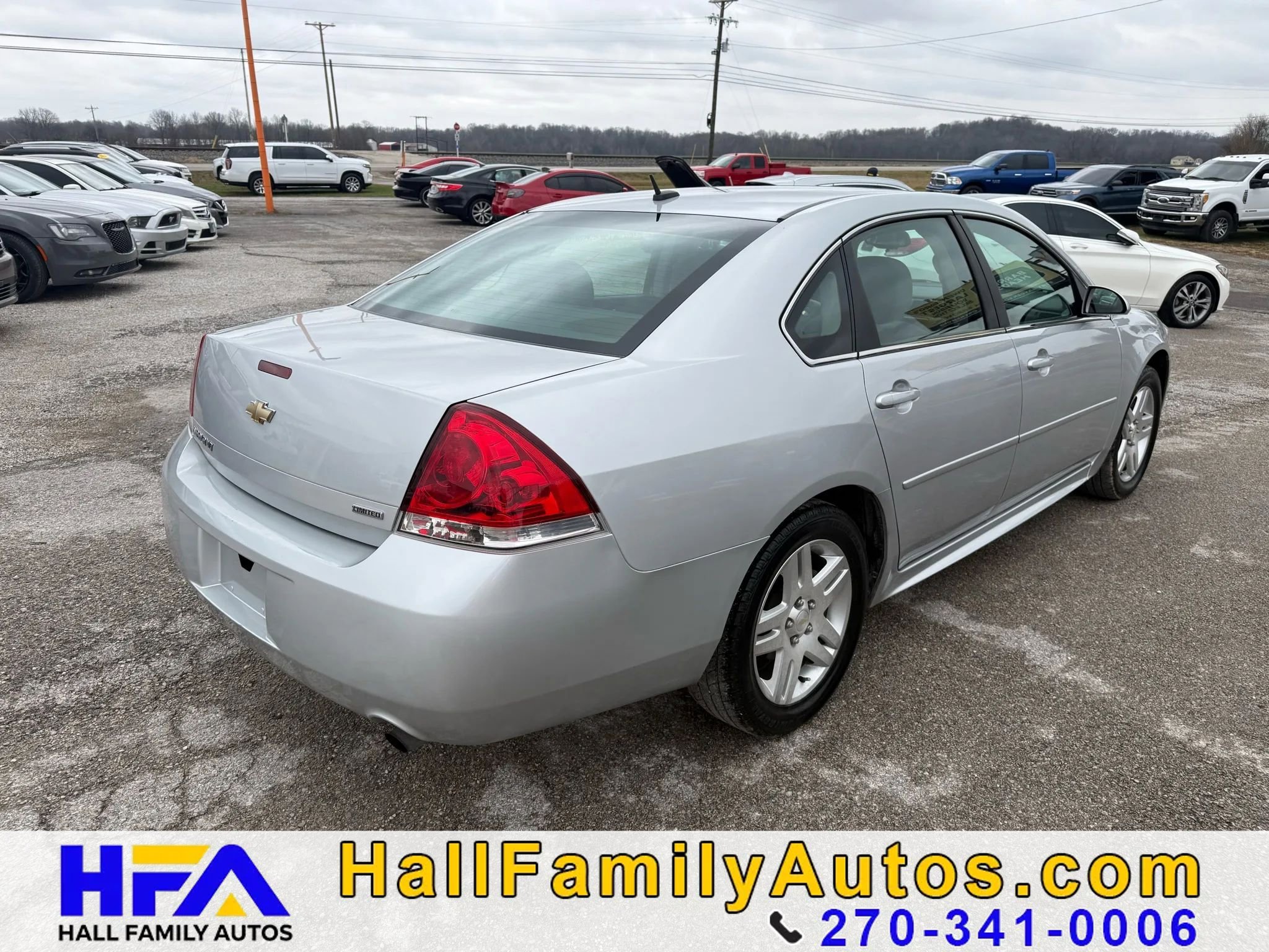 Used 2015 Chevrolet Impala LT w/ LT Sunroof Package FWD image 3
