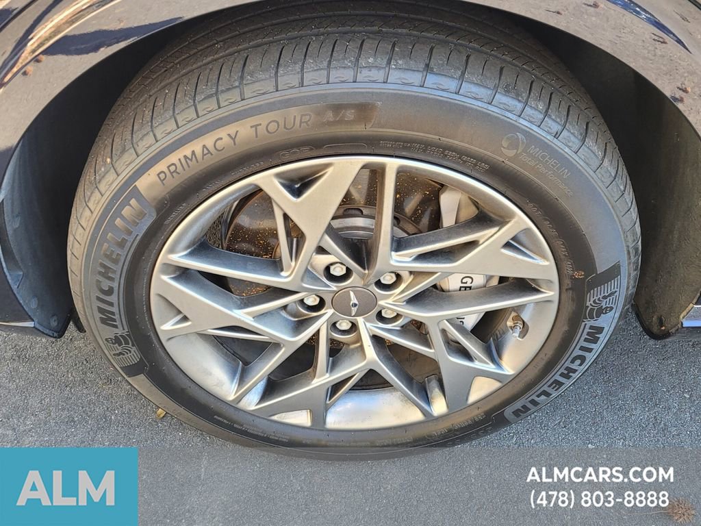 Used 2023 Genesis GV70 2.5T w/ Advanced Package image 13